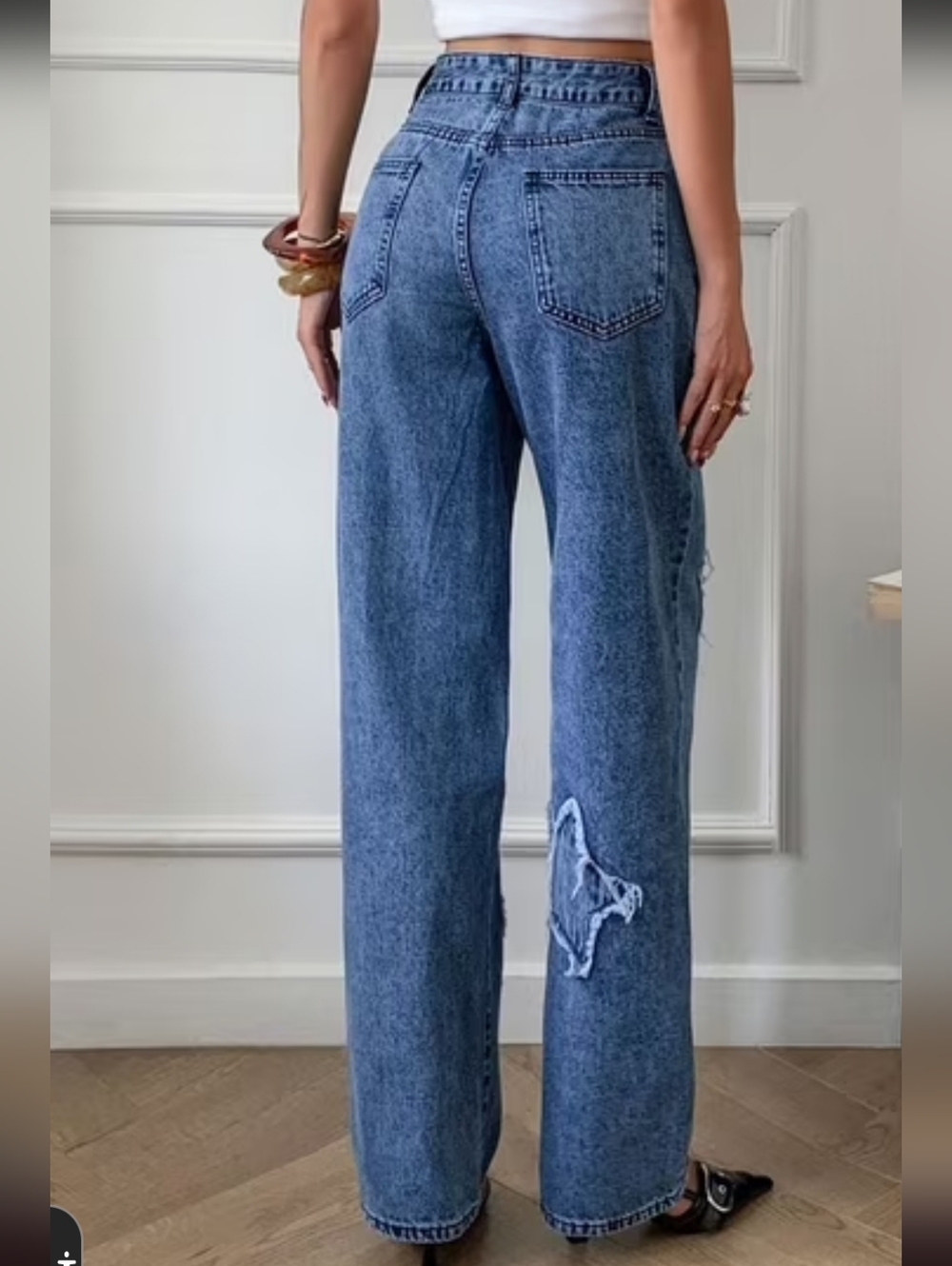 High-Rise Star Patch Wide-Leg Jeans - Blue - Picture 2 of 9